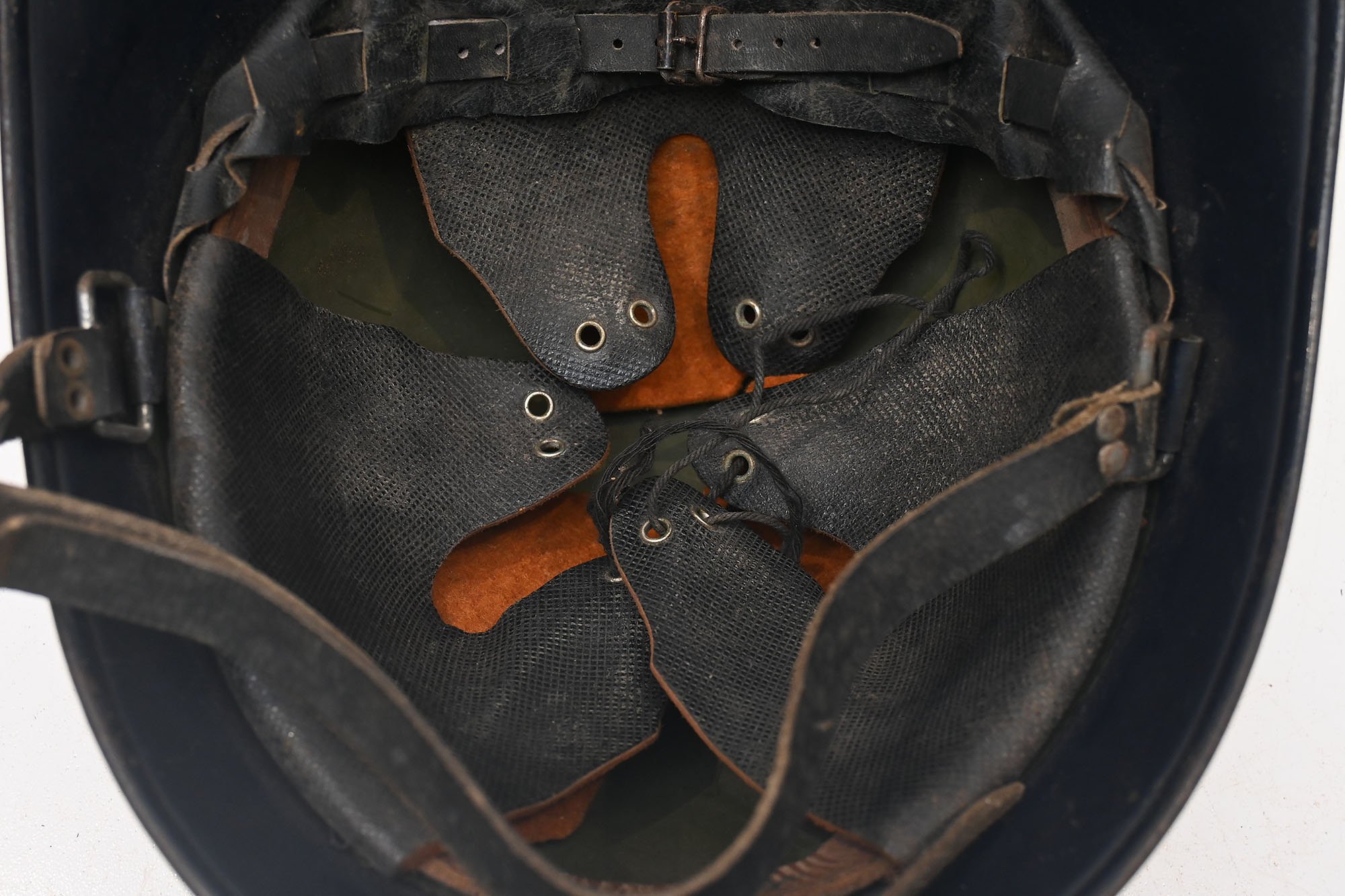 m33 luftschutz beute helm — image 10