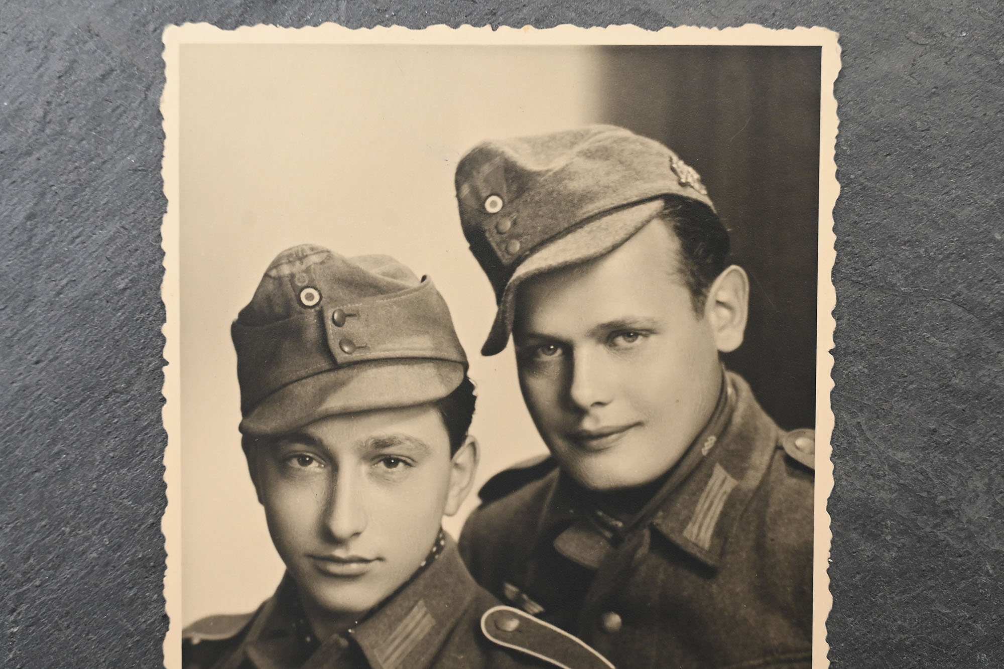 battle damage m24 hand grenade rack — image 3