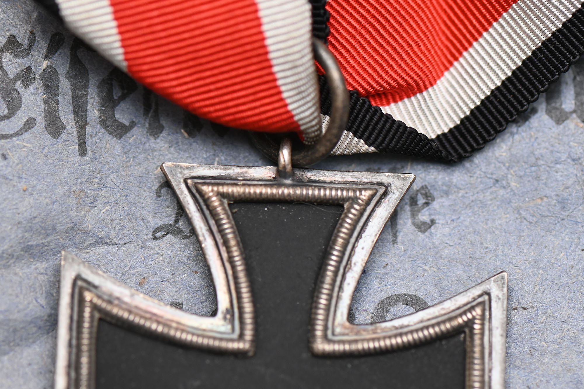 ek 2 maker 55 with matching bag — image 9