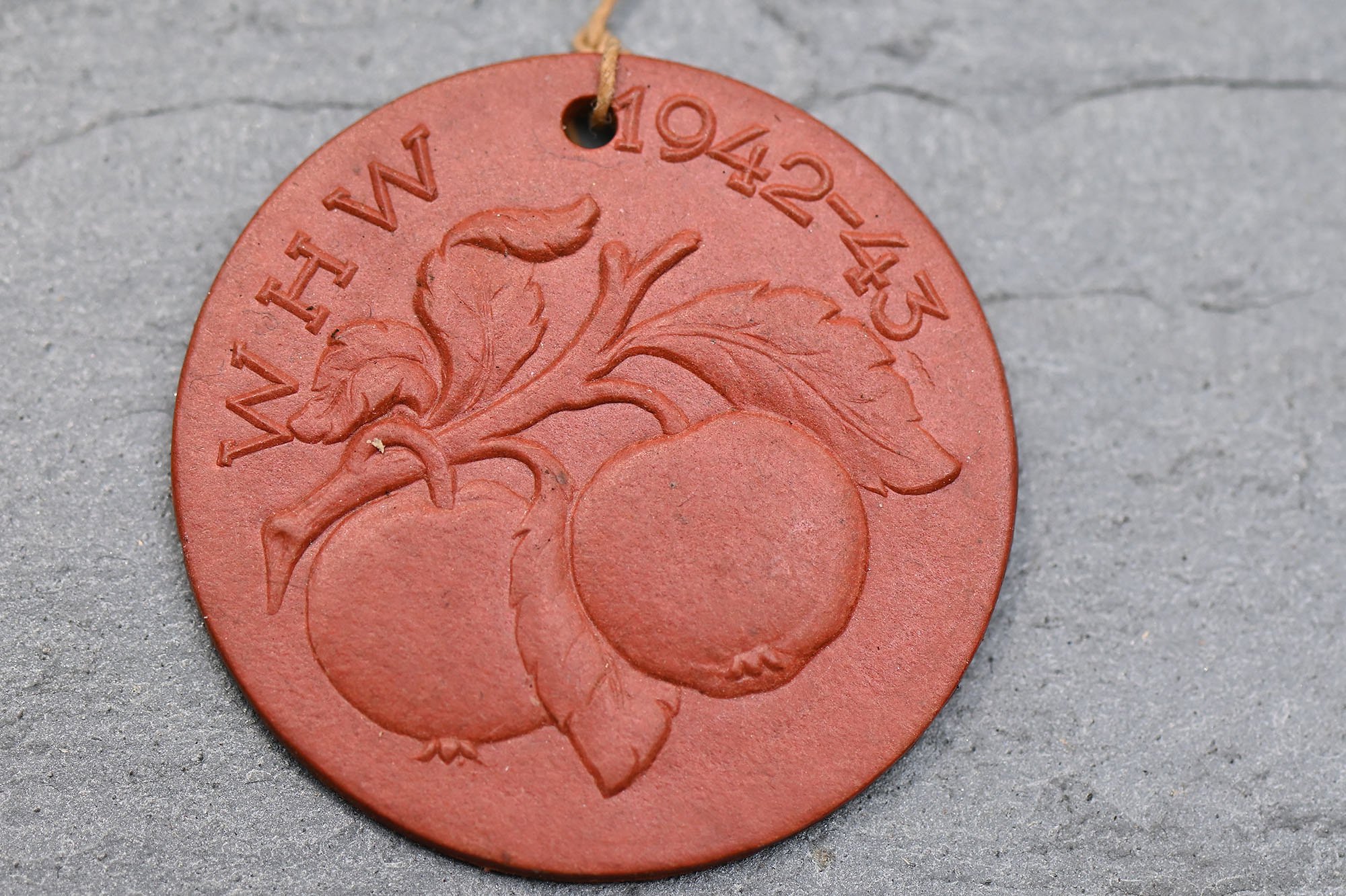 WHW tinie 1942-43 — image 2