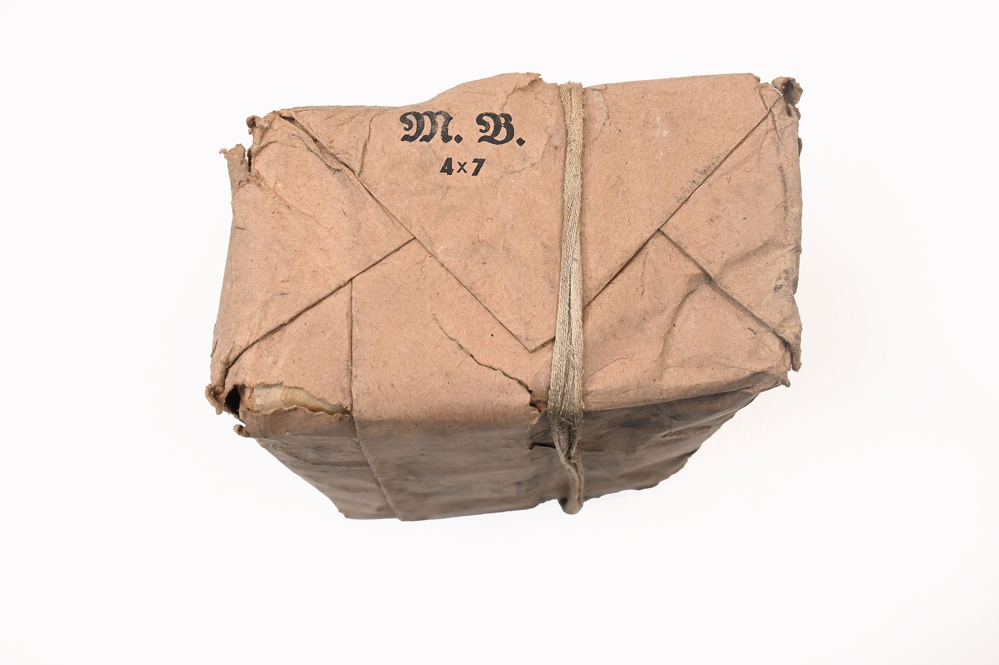 90 mulling in a pack. — image 7