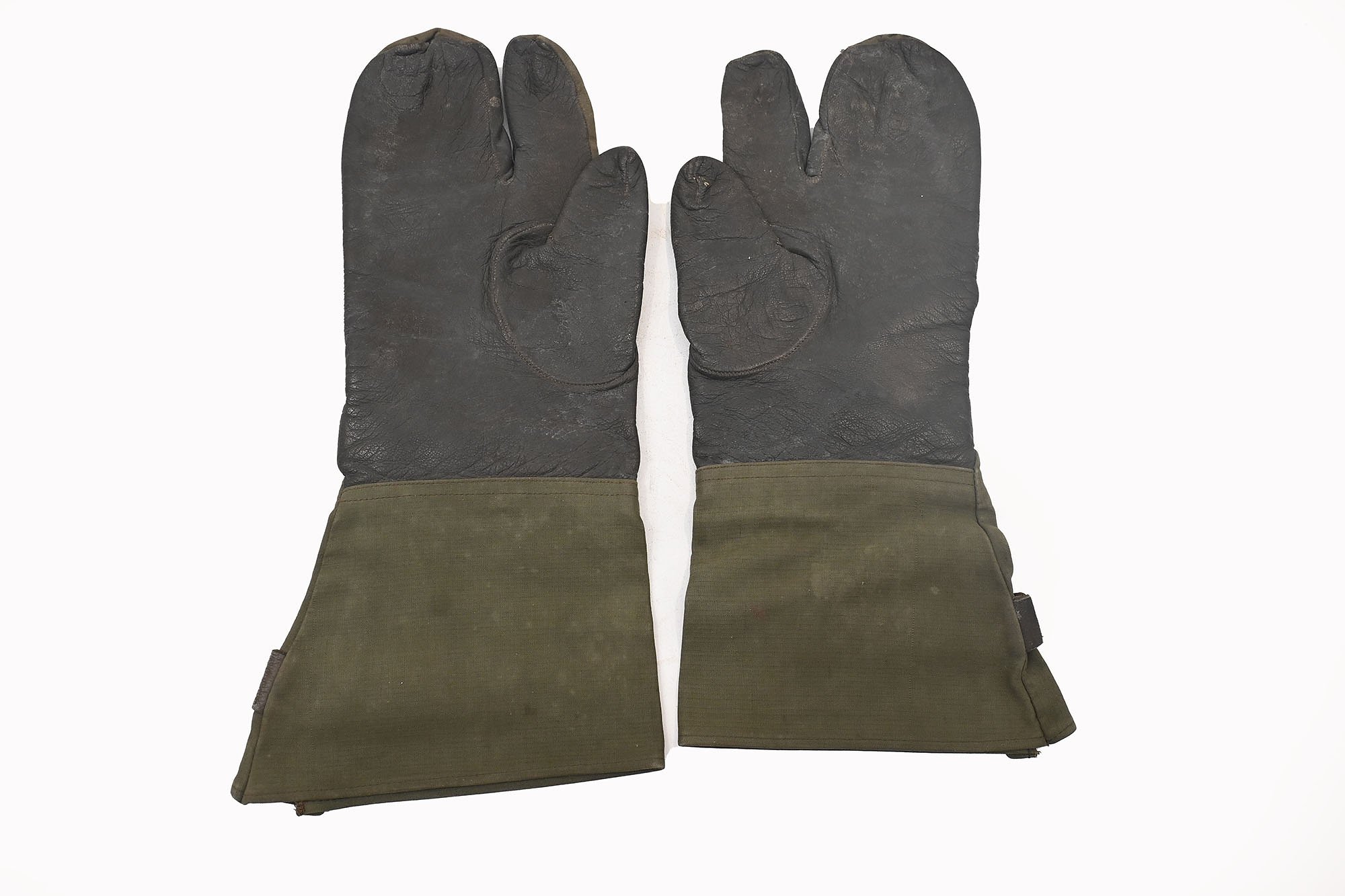 Wehrmacht motorcycle gloves 1940 — image 2