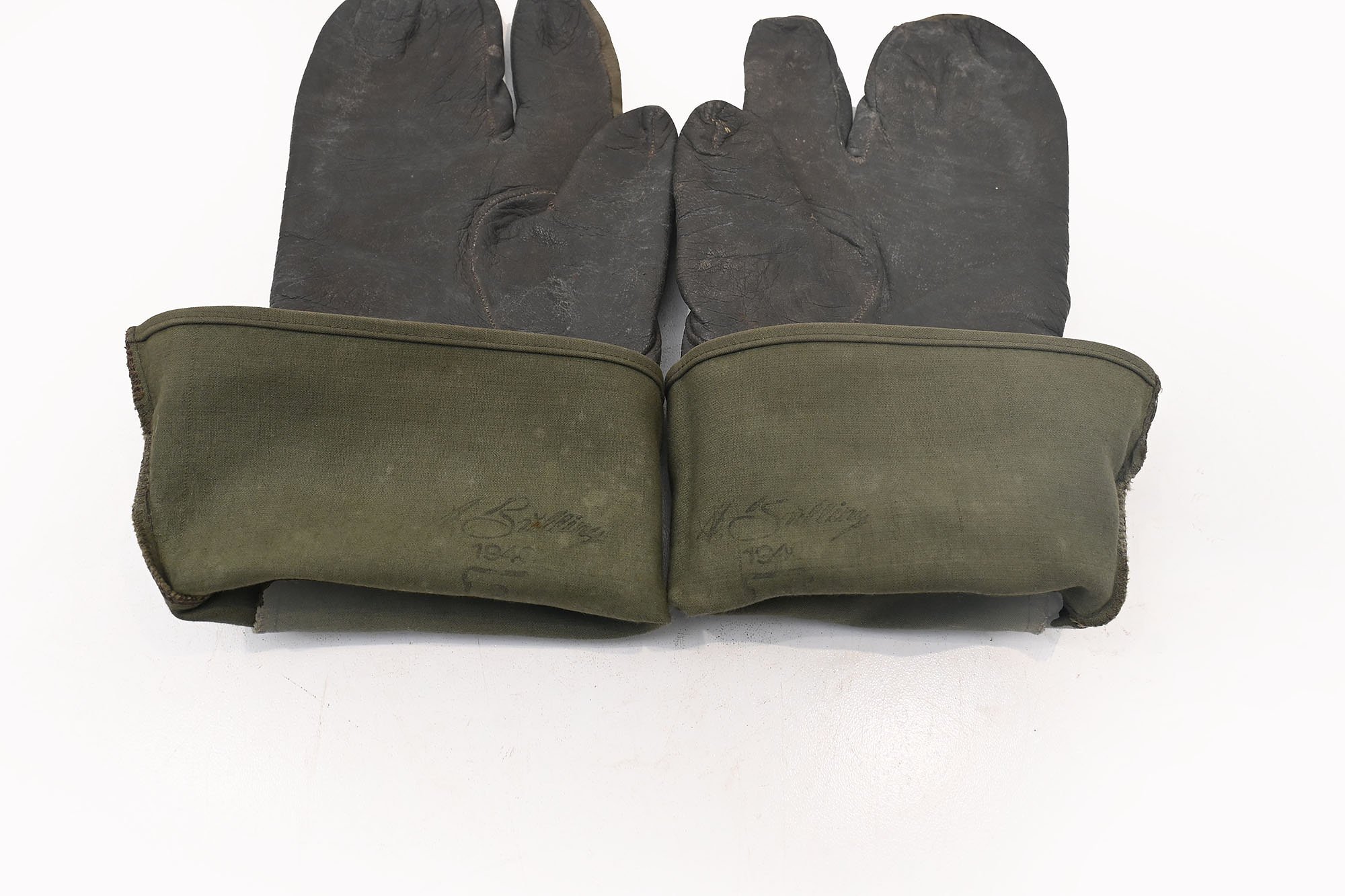 Wehrmacht motorcycle gloves 1940 — image 3