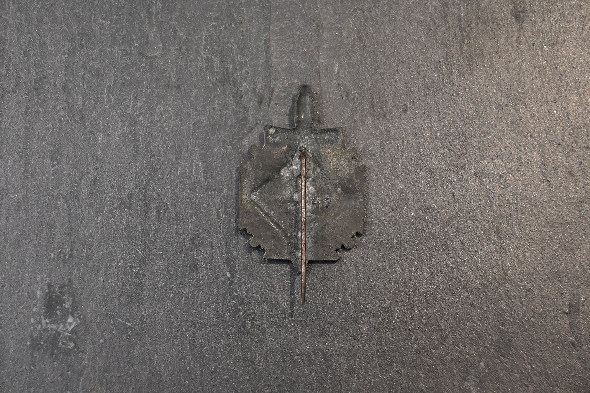 Day of the Wehrmacht pin — image 2