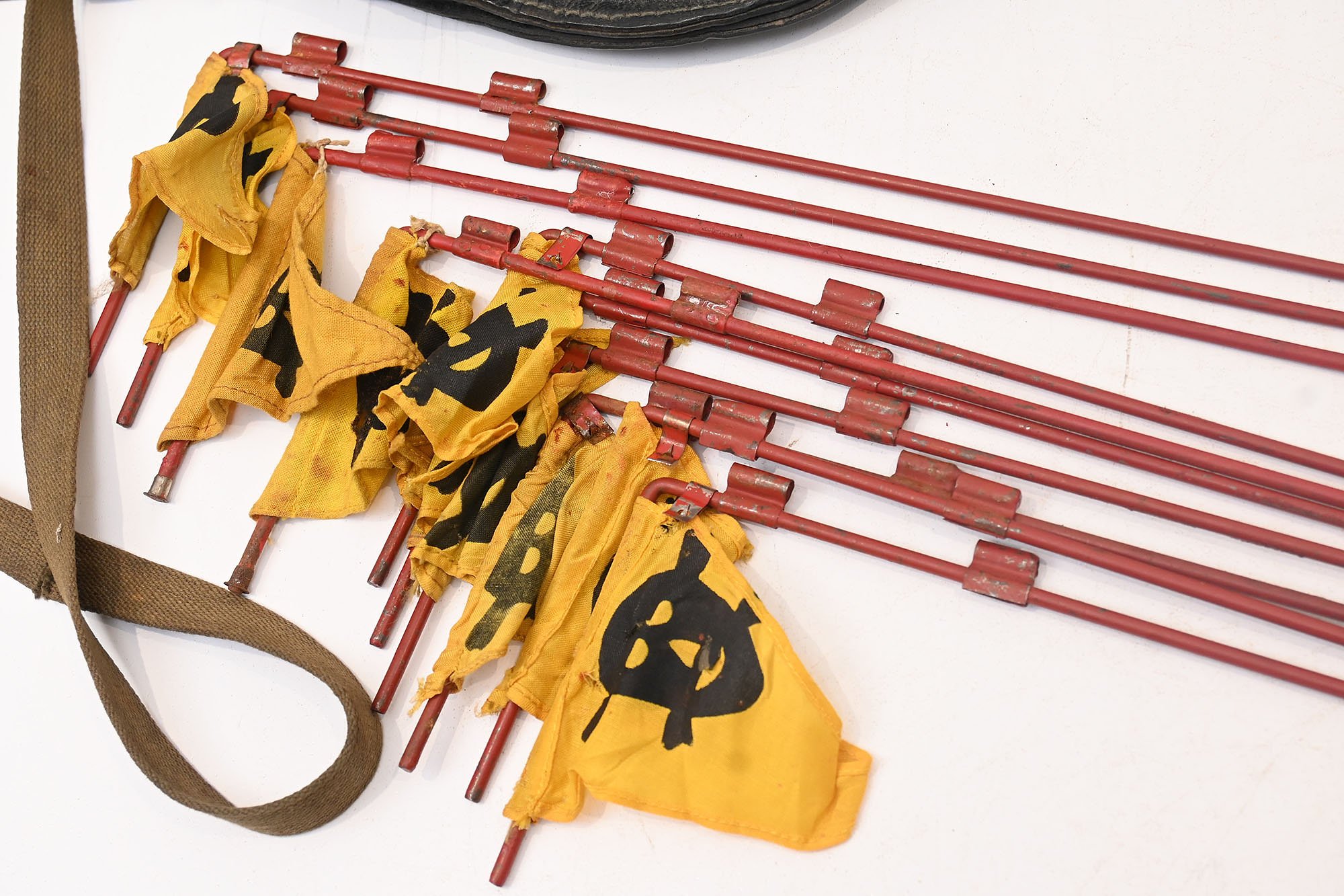 Complete Gas Warning Flag set with Pouch — image 3