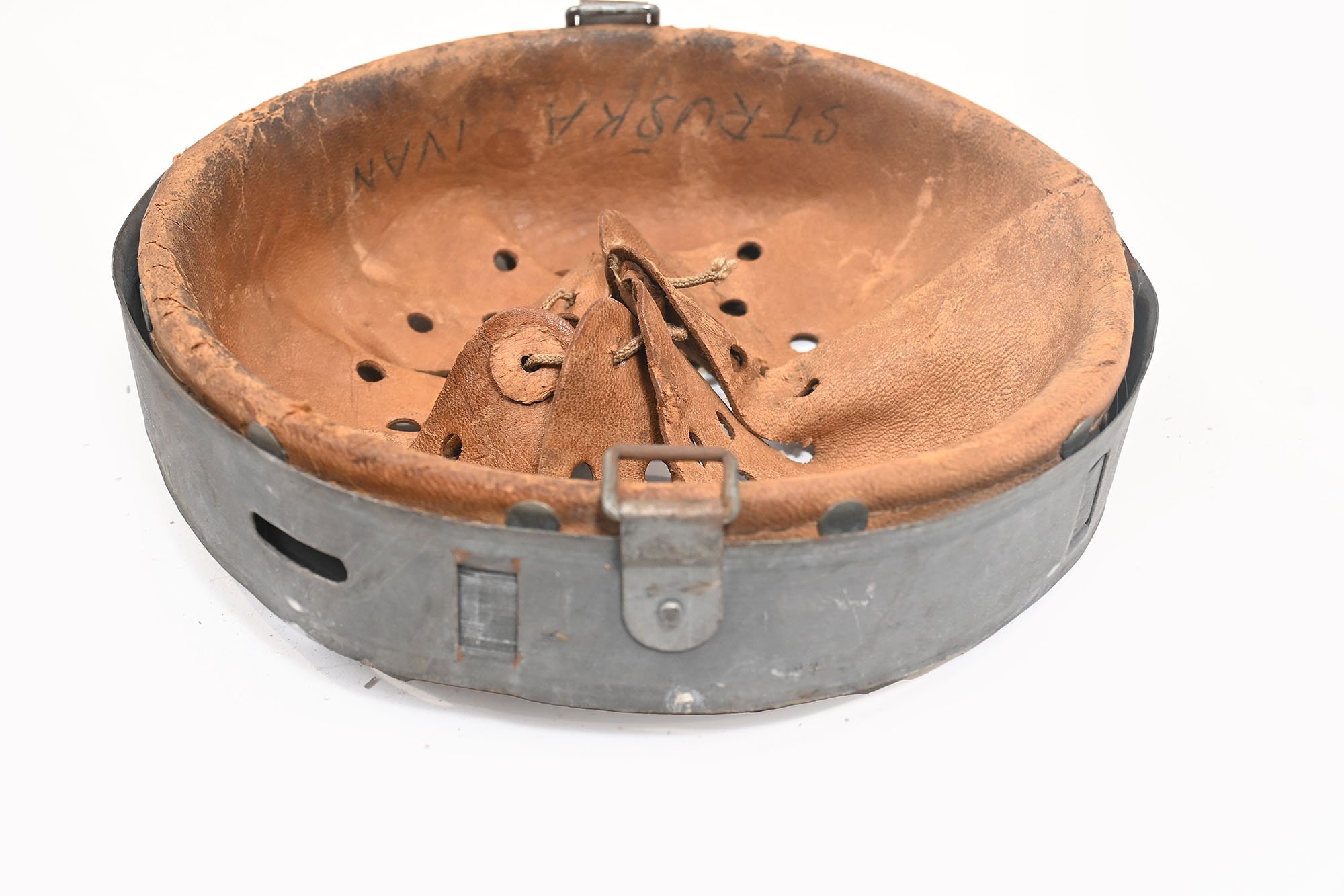 steel 1943 m31 helmet liner — image 9