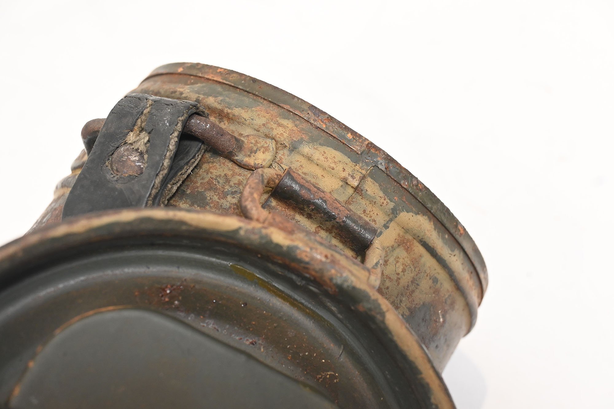 southfront camo gas mask canister — image 7