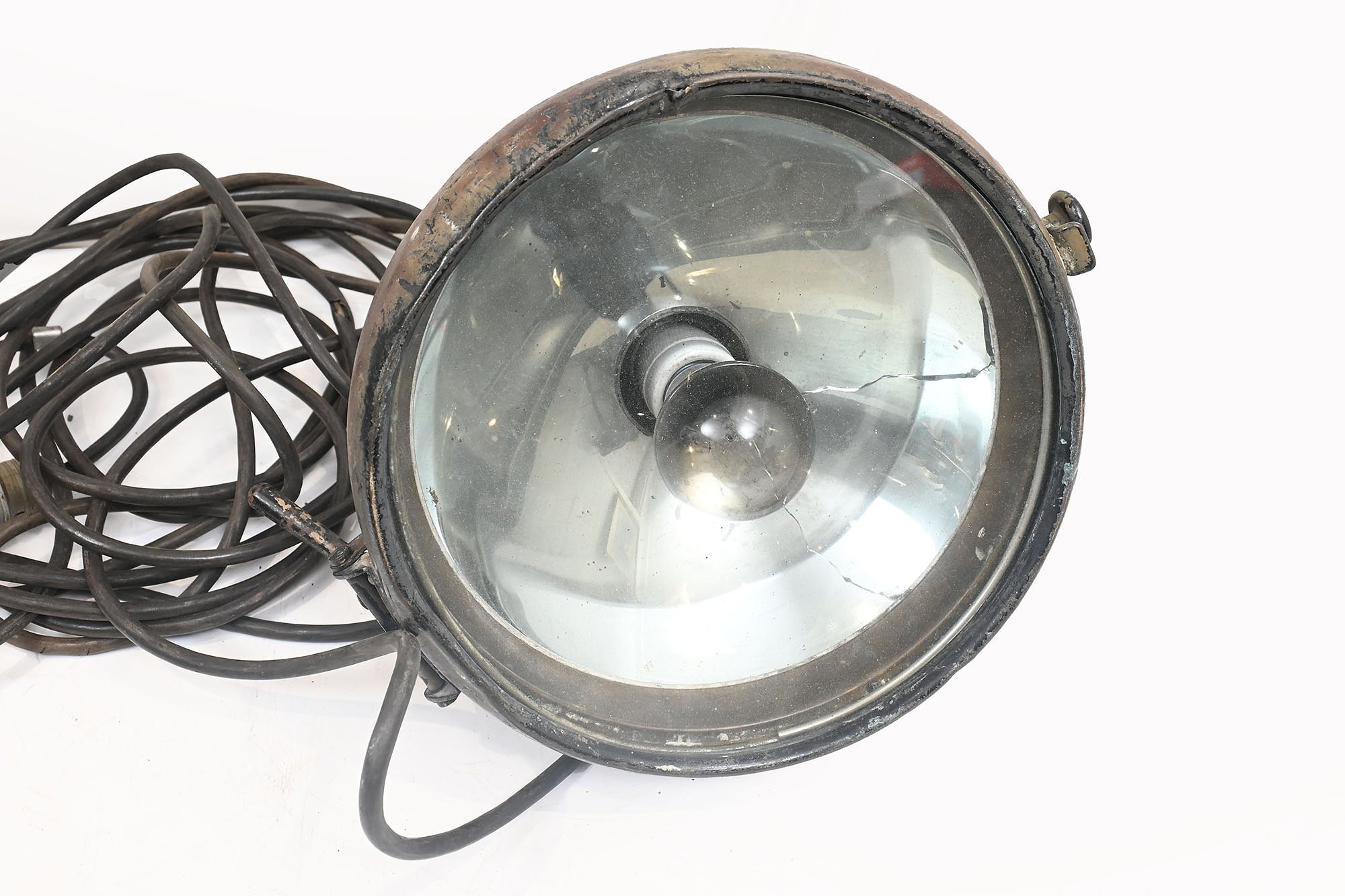 3-tone camo vehicle lamp — image 3