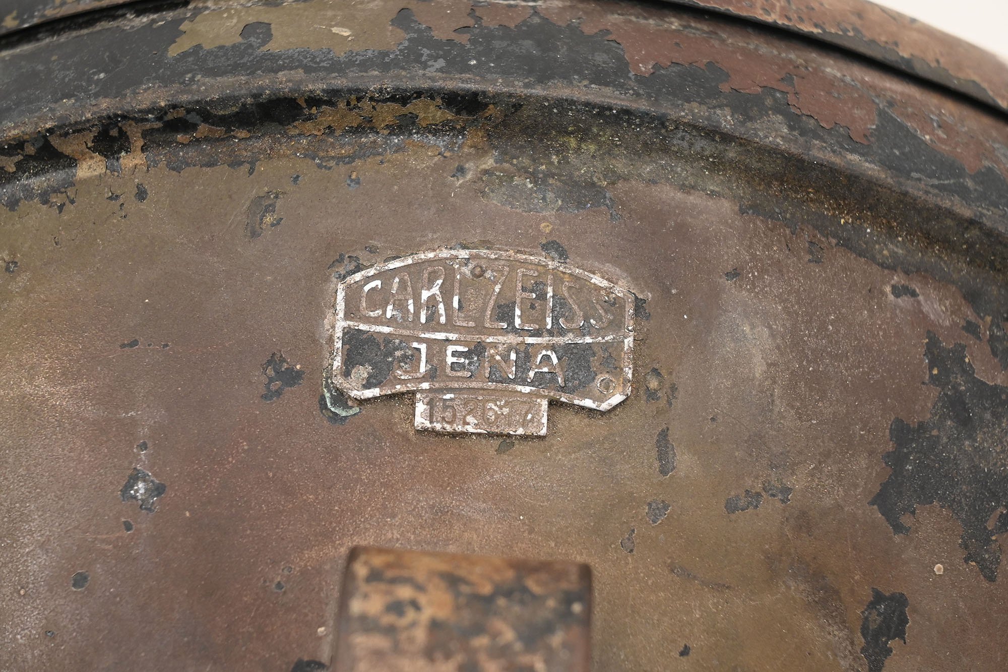 3-tone camo vehicle lamp — image 5