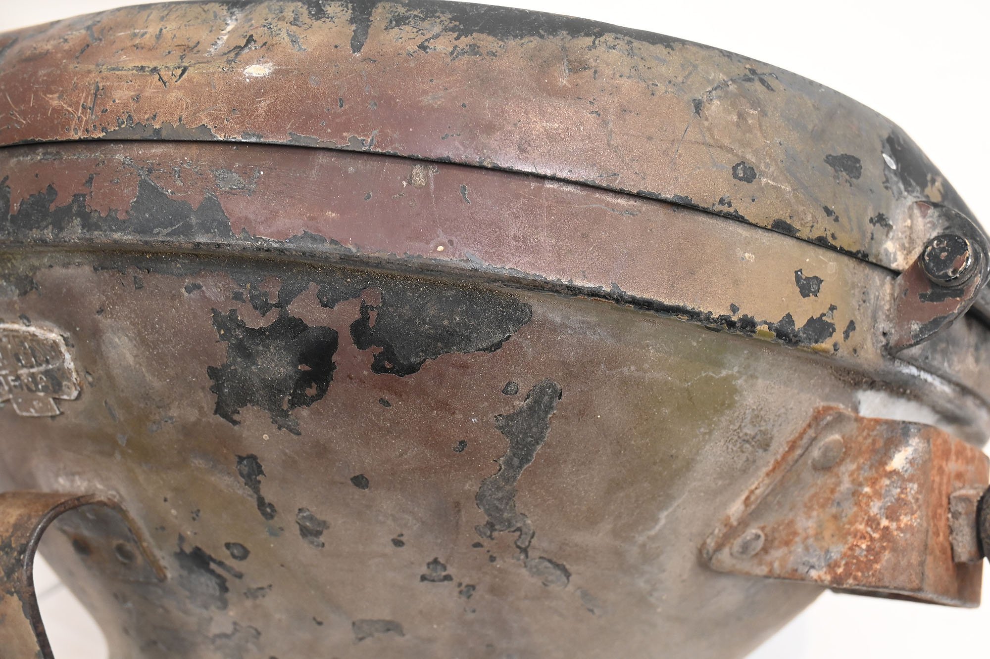 3-tone camo vehicle lamp — image 7