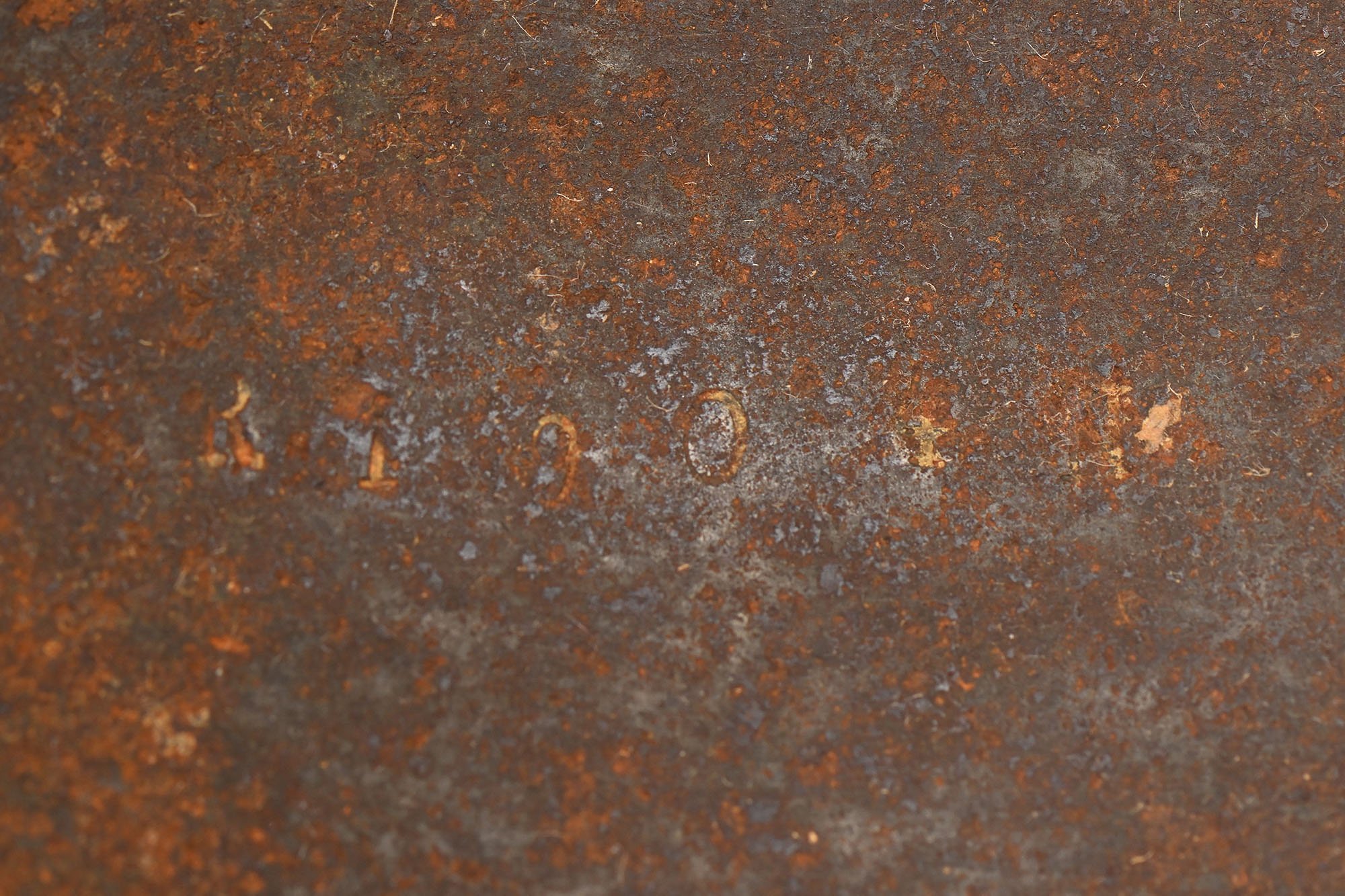ww1 m18 helmet modified to a vulture shovel — image 6