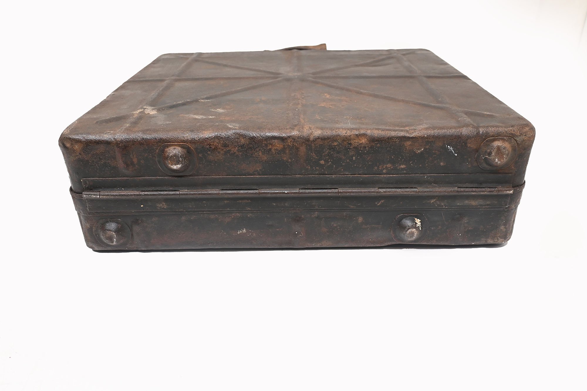 3.7cm flak crate. — image 10