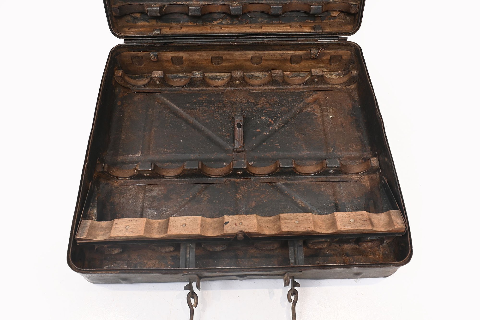 3.7cm flak crate. — image 3