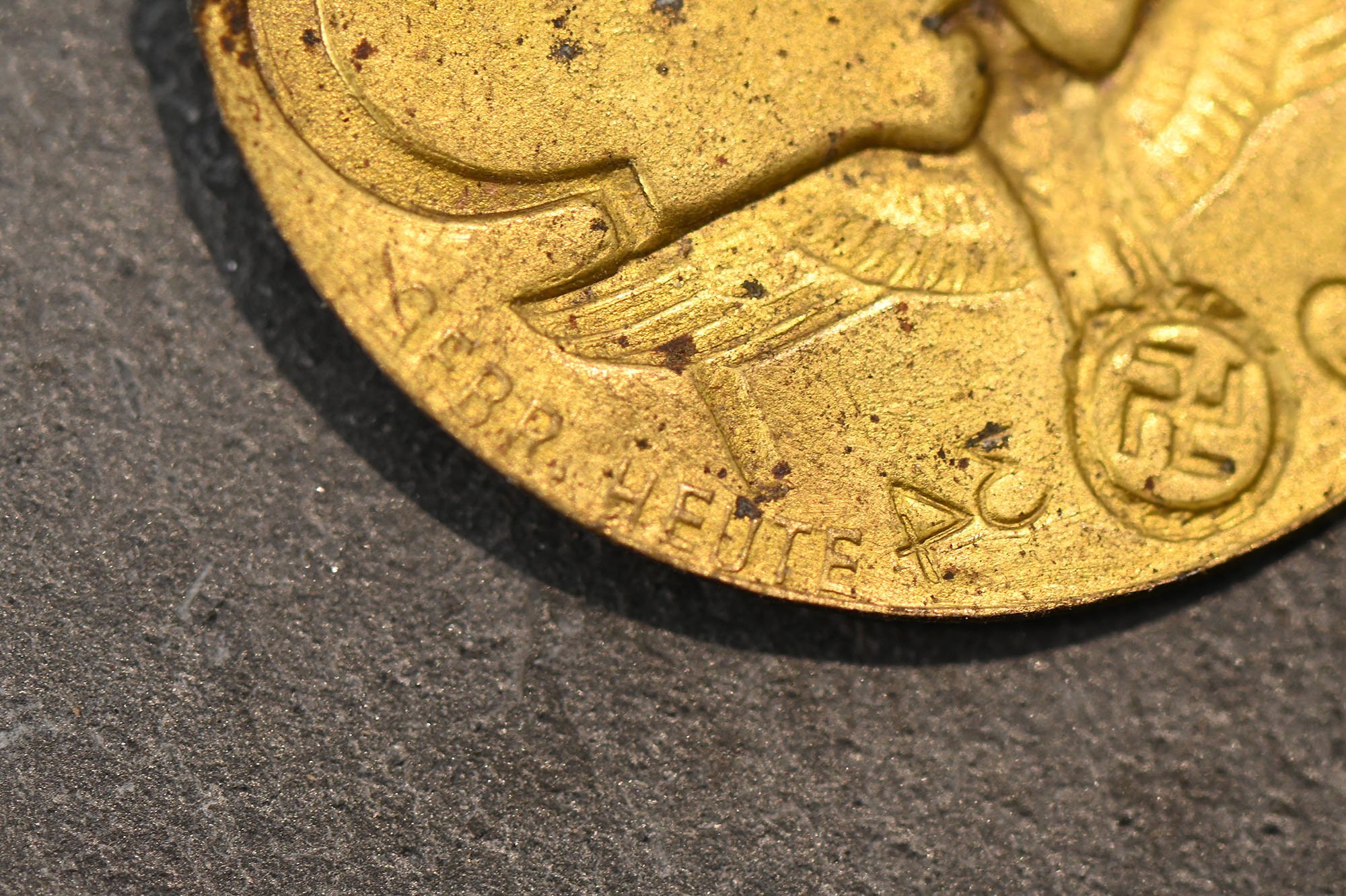 tag der arbei tinie — image 2