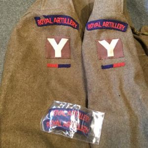 WW2 British Battledress with Insignia, 5th Division