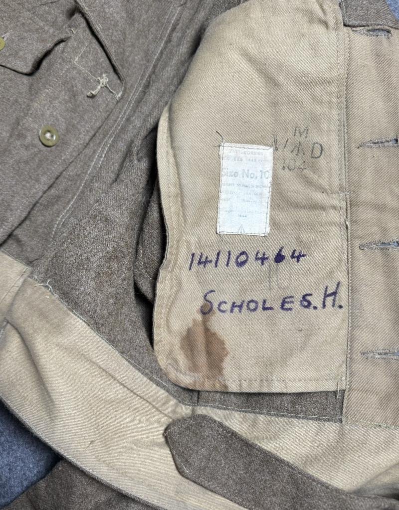King's Own Battledress — image 2