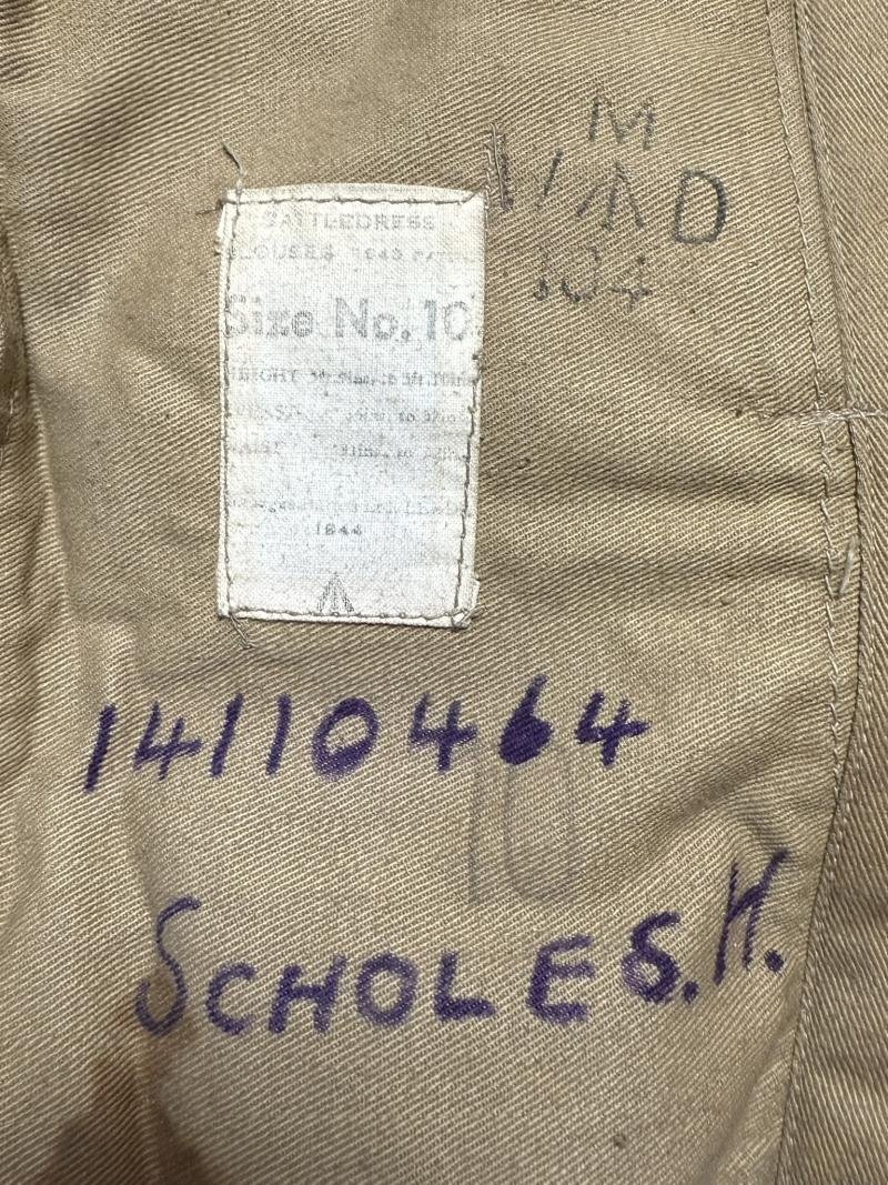 King's Own Battledress — image 5