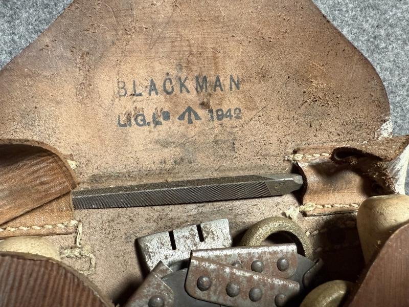 Folding Saw in Pouch — image 2