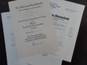 'Ehrenurkunde' - Reichsbahn - 'Silberne Treudienst-Ehrenzeichen' - Schelling.