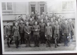 Photo ' Offizierskorps' der Lehrgruppe der Flak 1943