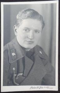 'Stürmgeschutz' enlisted man studioportrait.