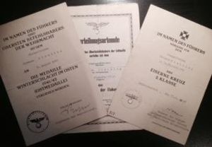 3 pieced award-document set WH (Luftwaffe) - le.Flak Abt.717 - …