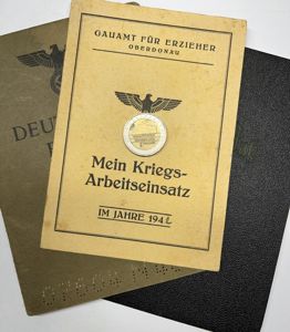'Kriegs-Arbeitseinsatz' I.D. - 'Gauamt für Erzieher' - Bayr