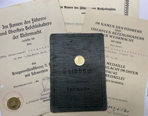 Soldbuch/citation grouping - Luftwaffe - Luftgau-Nachrichten Rgt.28 - Italy - …