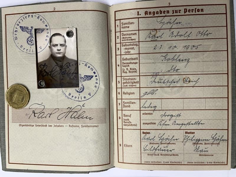 Wehrpass / photos - WH (Heer) - Stug.Abt.203 - Hälm — image 4