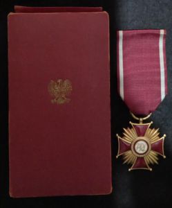 POLAND: CROSS OF MERIT CIVIL GOLD AWARD .