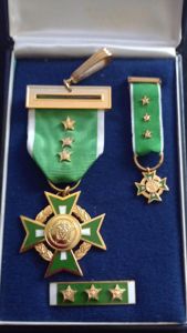 COLOMBIA: NATIONAL POLICE DISTINGUISHED SERVICE MEDAL