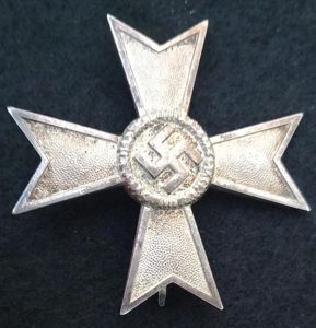 WW2 GERMAN WAR MERIT CROSS 1ST CLASS