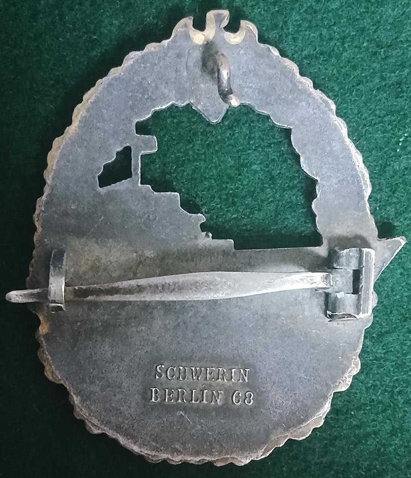 GERMAN WW2 KRIEGSMARINE DESTROYERS BADGE — image 2