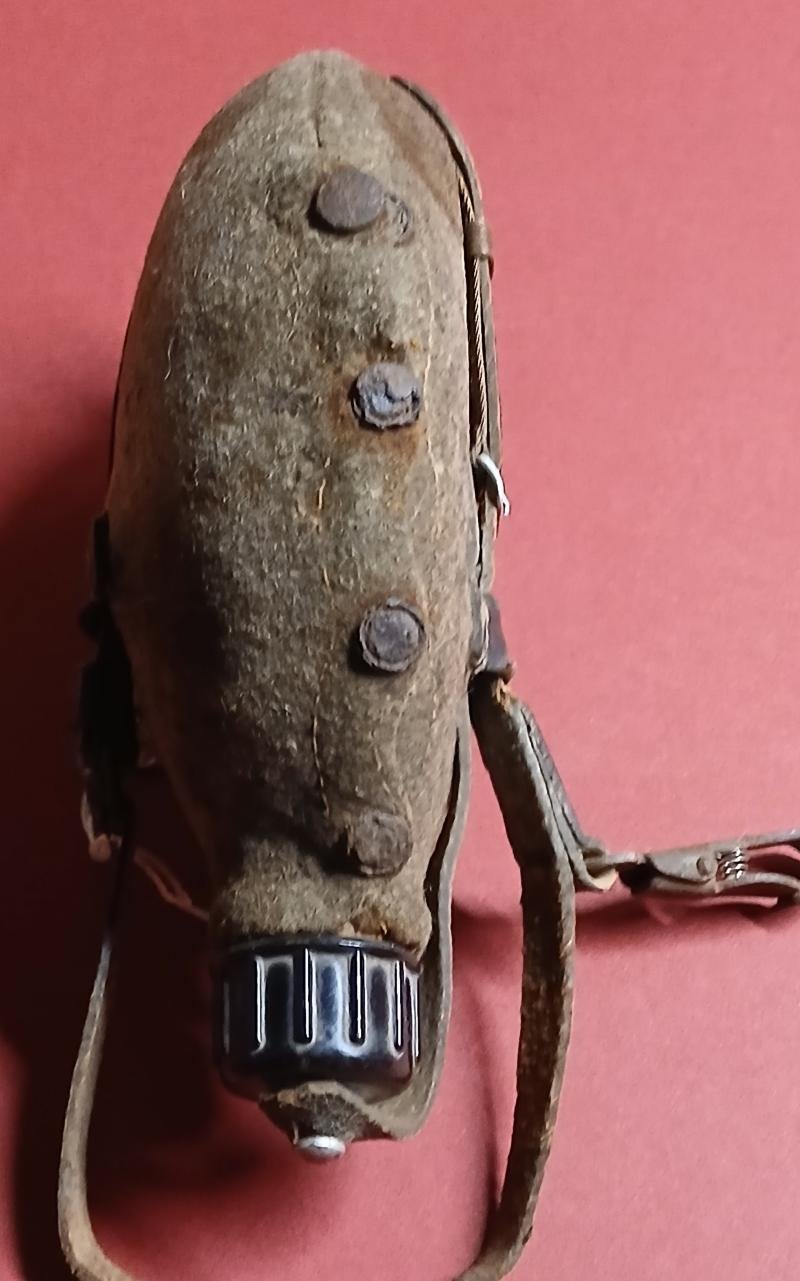 WW2 M31 GERMAN ARMY WATER BOTTLE/ CANTEEN — image 3