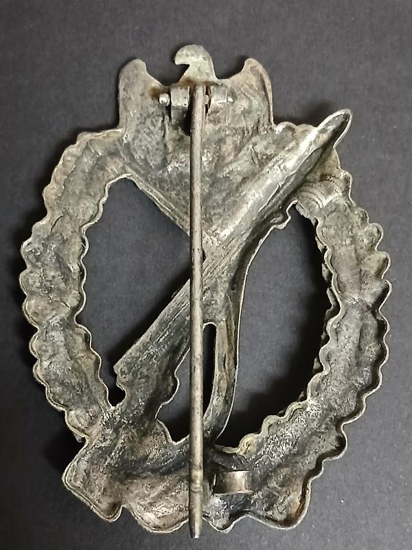 GERMAN WWII WEHRMACHT INFANTRY ASSAULT BADGES — image 2