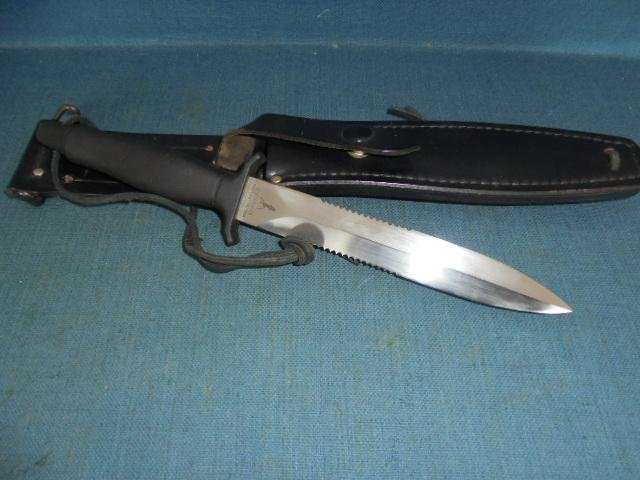 1981 Dated Gerber MK11 Knife S/n 03005 — image 2