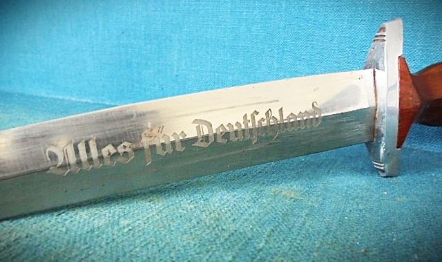 Very Rare SA Dagger with Feldhernhalle Hanger S/n 03013 — image 10