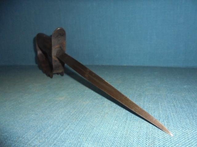 Rare WW1 U.S 1917 Knuckle Knife S/n 03011 — image 4