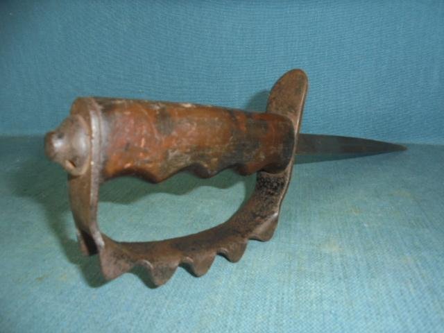 Rare WW1 U.S 1917 Knuckle Knife S/n 03011 — image 5