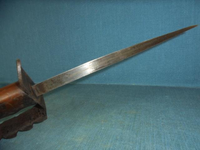Rare WW1 U.S 1917 Knuckle Knife S/n 03011 — image 7