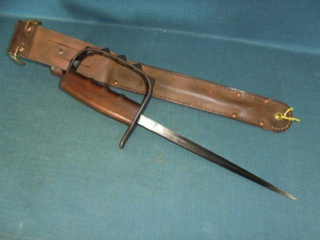Rare WW1 U.S 1917 Knuckle Knife S/n 03010 — image 4