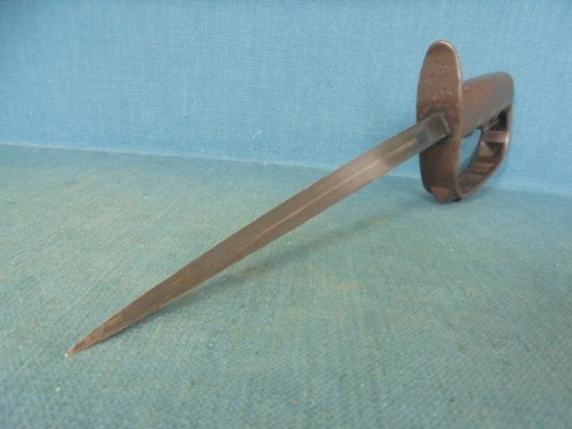 Rare WW1 U.S 1917 Knuckle Knife S/n 03010 — image 7