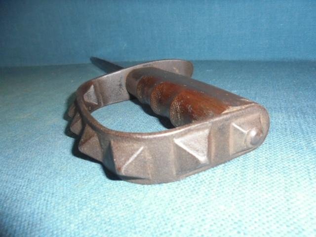 Rare WW1 U.S 1917 Knuckle Knife S/n 03010 — image 8