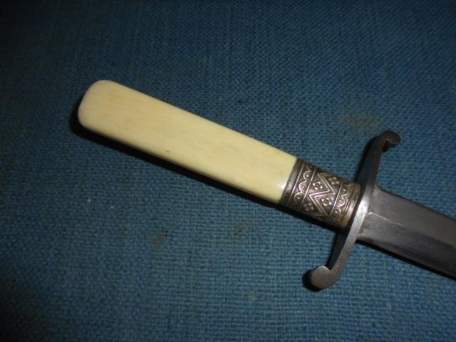 Victorian Gentlemen's/Prostitutes Dagger S/n 03047 — image 3