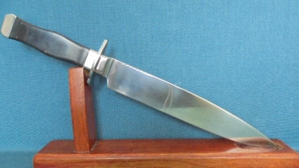 Large Kissing Crane Bowie Knife S/n 03052 — image 2