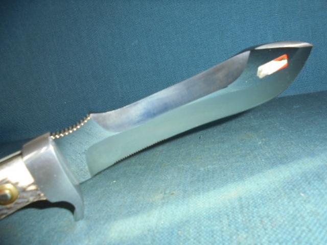 Mint Condition Puma White Hunter Knife S/n 03069 — image 3