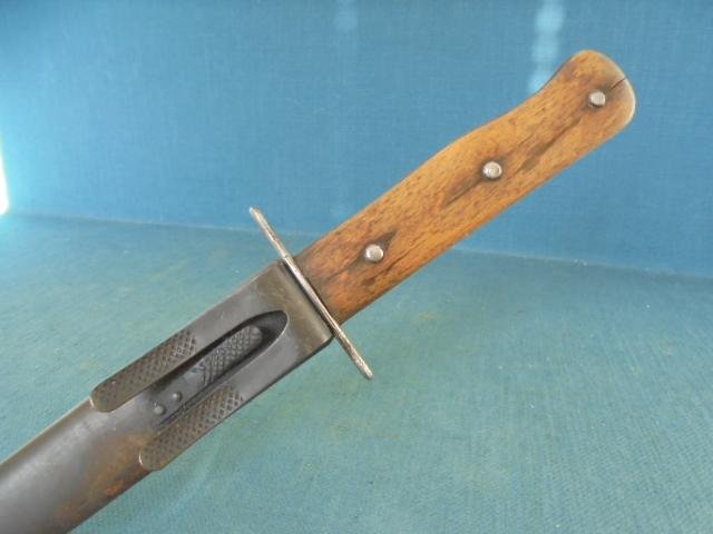 WW11 German Luftwaffe Fighting Knife S/n 03103 — image 10