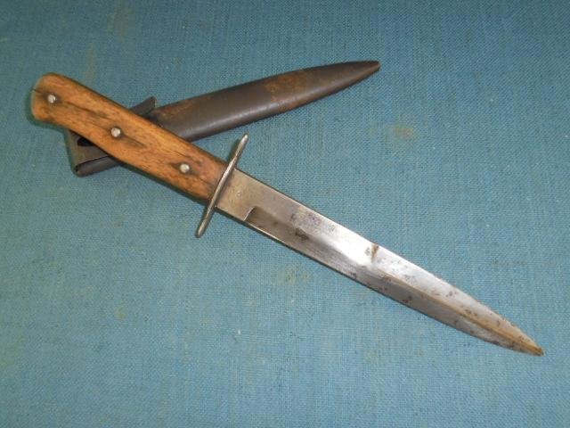 WW11 German Luftwaffe Fighting Knife S/n 03103 — image 4