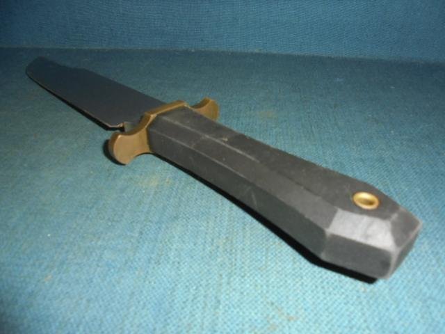 Vintage Gerber Bowie Knife S/n 03111 — image 7