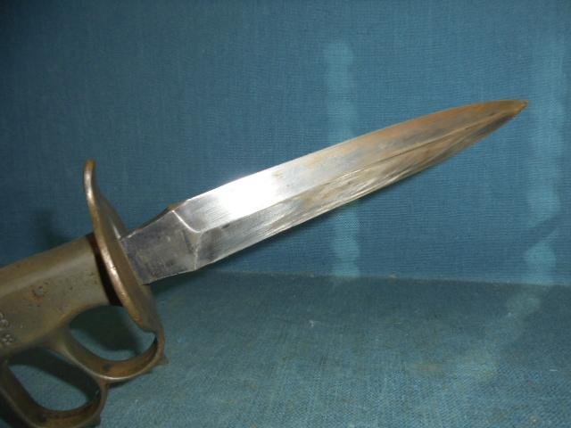 Very Rare WW1 U.S 1918 Fighting Knife S/n 03160 — image 7